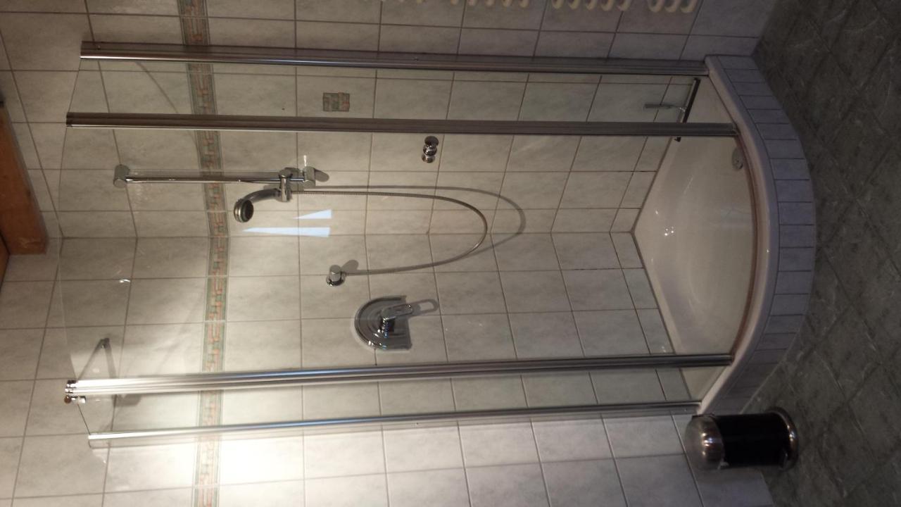 Ferienhaus Schwoerer Rheinhausen Kültér fotó